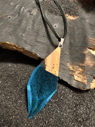 Kék kristály medál