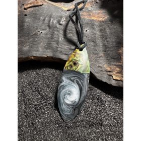 Örvény világ medál