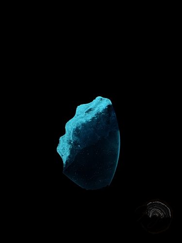 Foszforeszkáló oliva medál