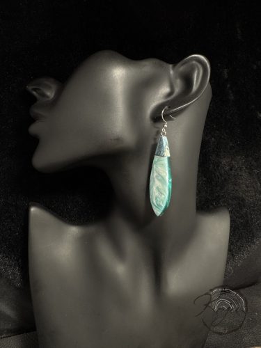 Zöld és fehér fülbevaló