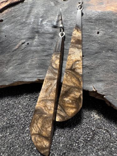 Barna epoxy fülbevaló