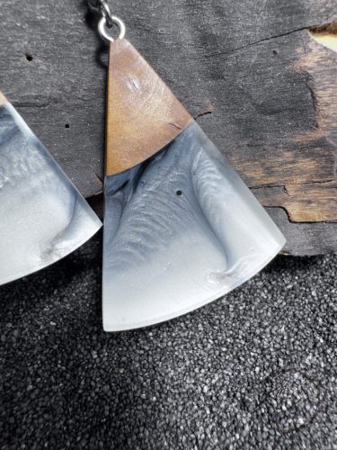 Fehér-fekete fülbevaló