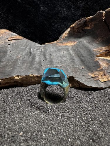 Foszforeszkáló kék gyűrű