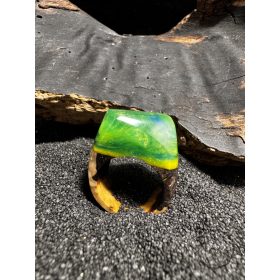 Zöld és sárga örvény