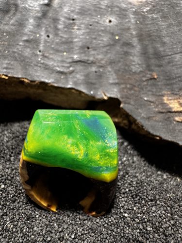 Zöld és sárga örvény