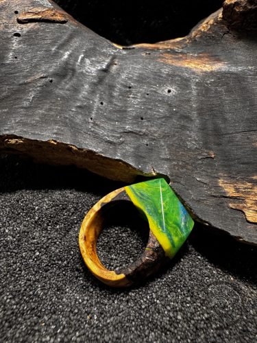 Zöld és sárga örvény